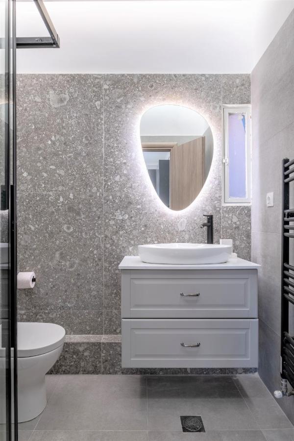 Luxury Penthouse In Prime Central Athens Thissio By Ghh Exterior photo